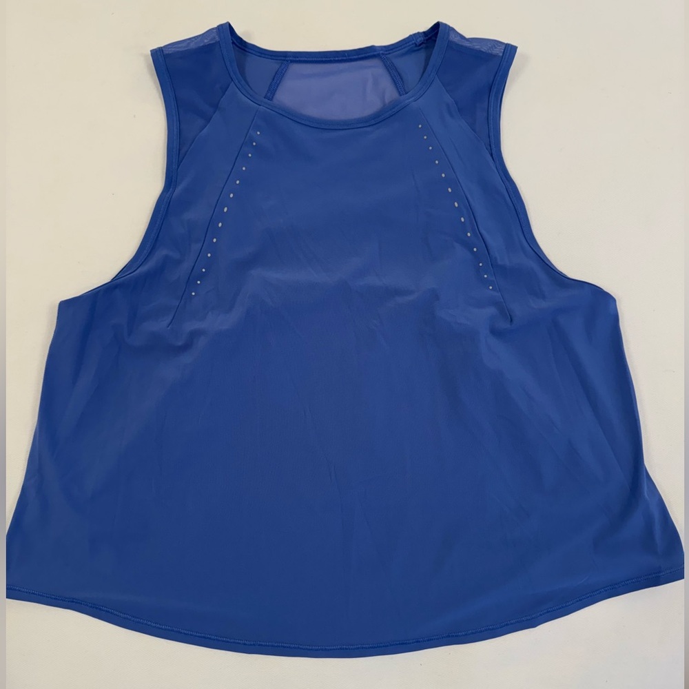Lululemon running sculpt tank top in a periwinkle blue purple color.